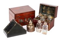 Lot 225 - A LATE GEORGIAN TRAVELLING MEDICINE CHEST
