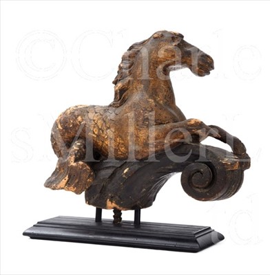Lot 154 - AN ATTRACTIVE EARLY 19TH-CENTURY CARVED...