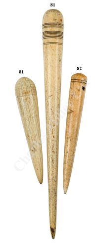 Lot 81 - Ø A LARGE 19TH CENTURY SAILOR'S WHALE BONE FID: and another smaller