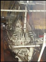 Lot 261 - A LARGE, FINELY CARVED AND WELL PRESENTED EARLY 19TH CENTURY NAPOLEONIC FRENCH PRISONER OF WAR BONE SHIP MODEL FOR A FIRST RATE SHIP OF THE LINE TRADITIONALLY IDENTIFIED AS H.M.S. CALEDONIA