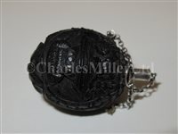 Lot 71 - AN EARLY 19TH CENTURY MINIATURE SAILORWORK CARVED NUT