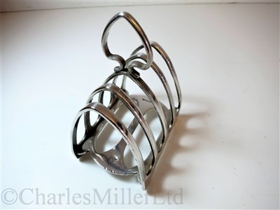 Lot 5 - ANCHOR LINE: A TOAST RACK BY ELKINGTON PLATE, CIRCA 1925