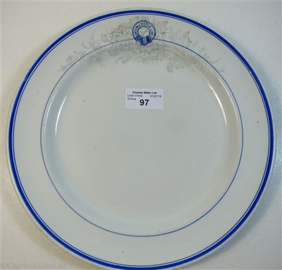 Lot 97 - UNION CASTLE LINE:  A DINNER PLATE BY DUNN BENNET & CO, ENGLAND, CIRCA 1910