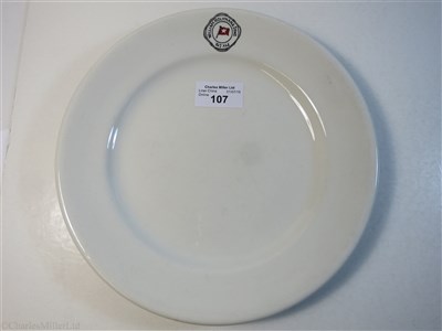Lot 107 - WILLIAM HOLYMAN & SONS PTY. LTD: A CHINA BOWL BY THE GLOBE POTTERY CO. LTD, CIRCA 1955