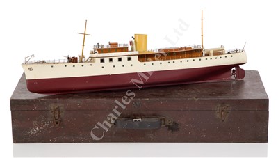 Lot 326 - A MODEL MOTOR YACHT NO. 3 BY BASSETT LOWKE, 1940