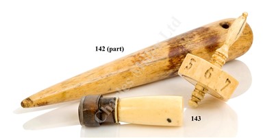 Lot 143 - Ø AN EARLY 19TH CENTURY IVORY AND BONE GAMBLING TOP/TEETOTUM