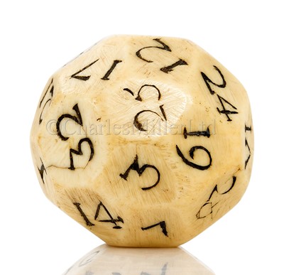 Lot 162 - Ø AN EARLY 19TH CENTURY MARINE IVORY TEETOTUM GAMBLING BALL
