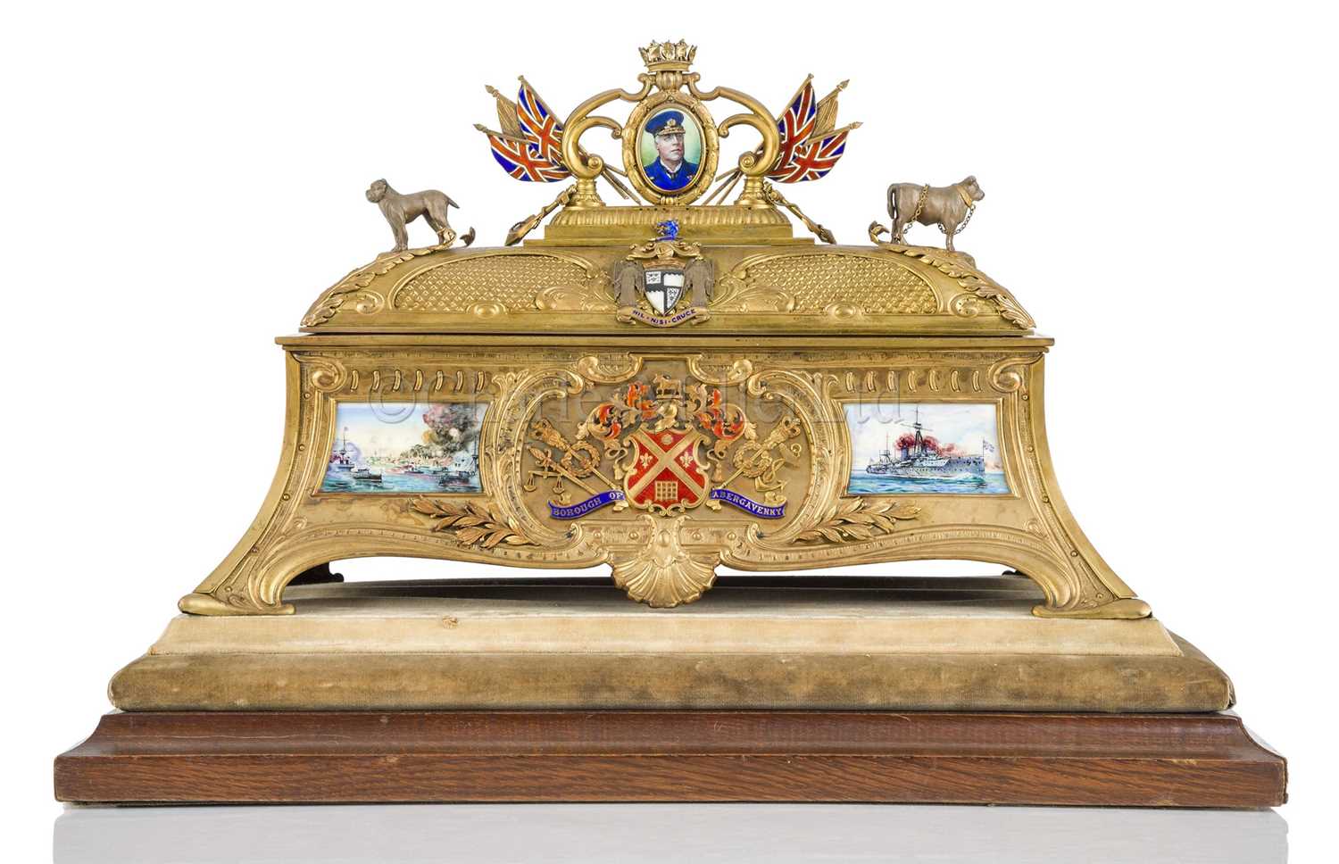 Lot 189 - AN HISTORICALLY INTERESTING FREEDOM CASKET PRESENTED TO ADMIRAL LORD CHARLES BERESFORD, 1912
