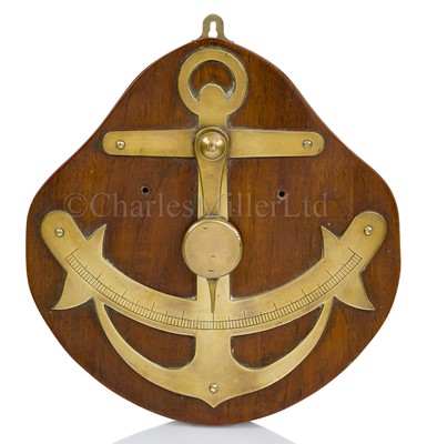 Lot 55 - A WOOD AND BRASS YACHTING INCLINOMETER, PROBABLY LATE 19TH CENTURY