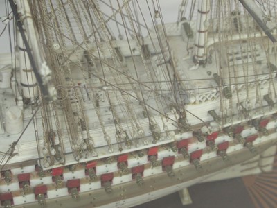 Lot 194 - A FINE FRENCH NAPOLEONIC PRISONER-OF-WAR BONE MODEL FOR H.M.S. CALEDONIA