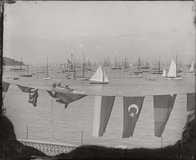 Lot 30 - A COLLECTION OF 10 x 12in. PHOTOGRAPHIC GLASS NEGATIVES ATTRIBUTED TO KIRK OF COWES CIRCA 1910