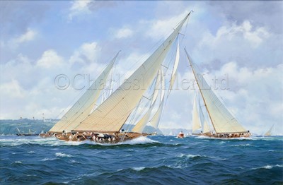 Lot 33 - DAVID BRACKMAN (BRITISH, 1932-2008) : ‘White Heather’ off Cowes, Isle of Wight, circa 1910