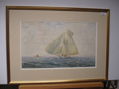 Lot 38 - HERBERT WALTER OAKE (BRITISH, 1888-1938) : ‘Susanne’ racing off Cowes