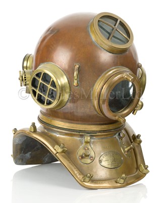 Lot 292 - A FINE 12-BOLT DIVING HELMET BY C.E. HEINKE & CO. LTD, LONDON, CIRCA 1930