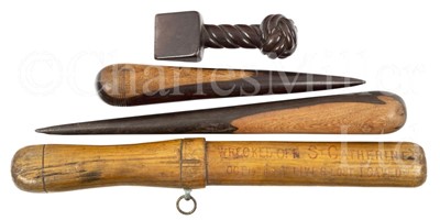 Lot 192 - Ø A LIGNUM VITÆ FID and other items
