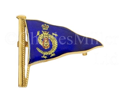 Lot 92A - A GOLD AND ENAMEL BURGEE PIN FOR THE ROYAL HONG KONG YACHT CLUB