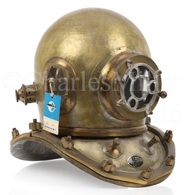 Lot 228 - A 12-BOLT DIVING HELMET BY HAI TUN, CHINESE, CIRCA 1989