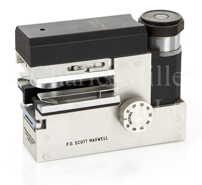 Lot 390 - AN EXTREME TERRAIN FIELD MICROSCOPE BY COOKE MCARTHUR, PORTMAN SQUARE, LONDON, CIRCA 1959