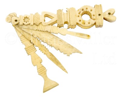 Lot 176 - AN EARLY 19TH CENTURY NAPOLEONIC FRENCH PRISONER-OF-WAR BONE TOBACCO COMPENDIUM