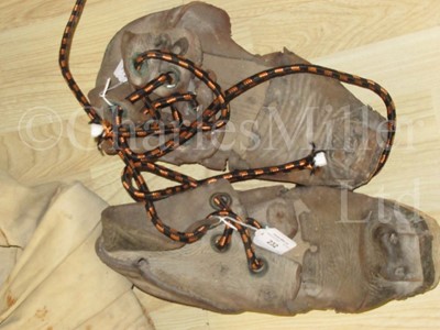 Lot 232 - A 12-BOLT DIVING SUIT BY SIEBE GORMAN LTD