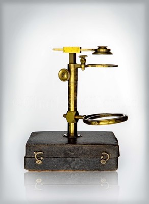Lot 131 - AN ELLIS-TYPE AQUATIC MICROSCOPE BY PETER DOLLOND, CIRCA 1768, ONE OF FOUR TAKEN BY JOSEPH BANKS ABOARD THE ENDEAVOUR ON CAPTAIN COOK'S FIRST VOYAGE OF DISCOVERY, 1768-1771