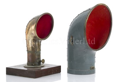 Lot 109 - A BRASS VENTILATOR COWL BY SIMPSON & LAWRENCE, LONDON