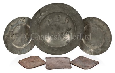 Lot 24 - A COLLECTION OF ITEMS RECOVERED FROM THE DANISH EAST INDIA COMPANY SHIP COUNT ERNST SCHIMMELMANN