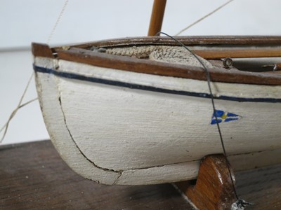 Lot 15 - 19TH CENTURY SAILOR-TYPE MODEL FOR A CORNISH PILOT GIG