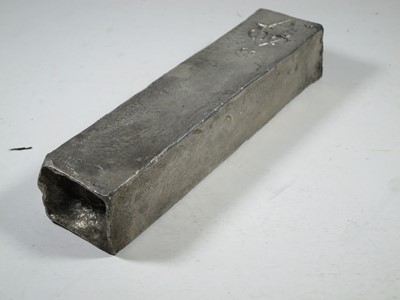 Lot 29 - A DUTCH EAST INDIA COMPANY (V.O.C.) SILVER INGOT SALVAGED FROM THE ROOSWIJK CARGO, CIRCA 1739