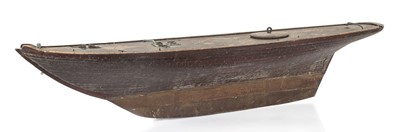 Lot 41 - AN EDWARDIAN POND YACHT HULL