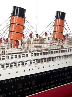 Lot 73 - A FINE BUILDER'S MODEL FOR THE R.M.S. 'AQUITANIA', CONSTRUCTED BY JOHN BROWN & CO., CLYDEBANK FOR CUNARD, 1914