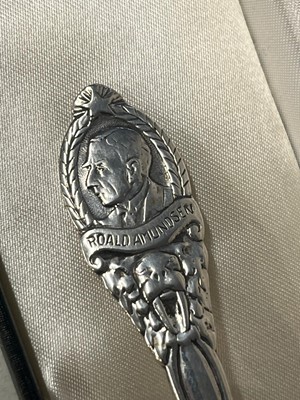 Lot 34 - ROALD AMUNDSEN (1872-1928) SILVER SPOON