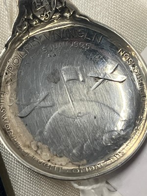 Lot 34 - ROALD AMUNDSEN (1872-1928) SILVER SPOON