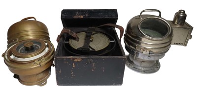 Lot 29 - A 20TH CENTURY PELORUS COMPASS BY J.W. RAY & CO., LIVERPOOL