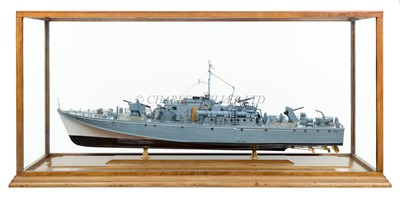 Lot 262 - A FINE 1:30 SCALE MODEL OF H.M. M.T.B. '621', BUILT BY JAMES A. SILVER LTD, DUNBARTONSHIRE, CIRCA 1942