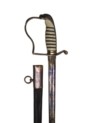 Lot 40 - Ø AN 1805-PATTERN ROYAL NAVY OFFICER'S SWORD
