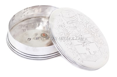Lot 40 - THE MAXWELL SHIPWRIGHT FAMILY SILVER TOBACCO BOX, 1698