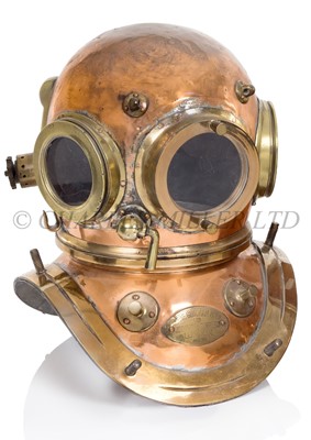 Lot 216 - A SIX-BOLT "PEARLER" DIVING HELMET BY SIEBE GORMAN & CO. LTD, CIRCA 1920