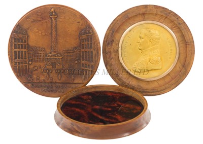 Lot 140 - A RARE PRESSED WOOD SNUFF BOX WITH A SECRET TRIBUTE TO NAPOLEON, CIRCA 1840