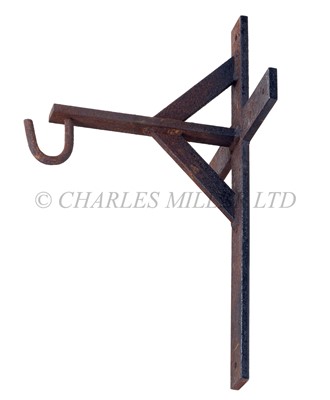 Lot 229 - A RARE SUSPENSION BRACKET FOR A SCRAMBLE BELL, CIRCA 1940