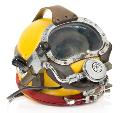 Lot 208 - A KIRBY MORGAN SUPERLITE 17B DIVING HELMET, CIRCA 1980