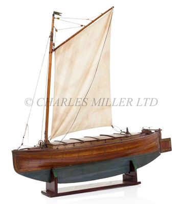 Lot 13 - AN EARLY 20TH CENTURY WOODEN MODEL FOR A DOUBLE-ENDED NORFOLK WHERRY