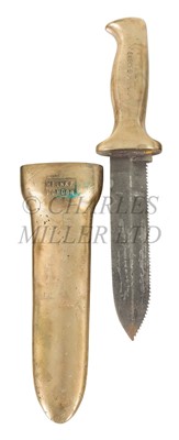 Lot 218 - A REPRODUCTION DIVER'S KNIFE AFTER C. E. HEINKE & CO. LTD, LONDON