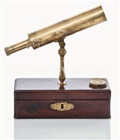 Lot 192 - A 1½IN. REFLECTING TELESCOPE, ENGLISH, CIRCA...