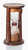 Lot 250 - AN EARLY 19TH-CENTURY TIMING GLASS<br/>the...