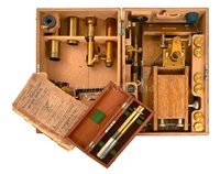 Lot 214 - A FINE "DAVON SUPER OUTFIT" MICRO-TELESCOPE...