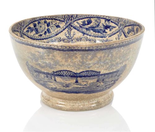 Lot 89 - A RARE BOVEY TRACEY BLUE AND WHITE MESS BOWL,...
