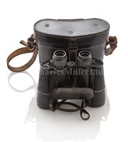 Lot 97 - A PAIR OF 7 X 50 FIXED FOCUS KRIEGSMARINE...