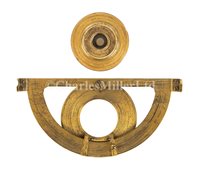 Lot 227 - A 1½IN. GILT BRASS POCKET SPY GLASS BY WATKINS...