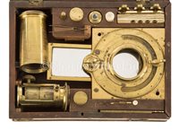 Lot 247 - A FINE SOLAR MICROSCOPE BY ROBERT HUNTLY,...